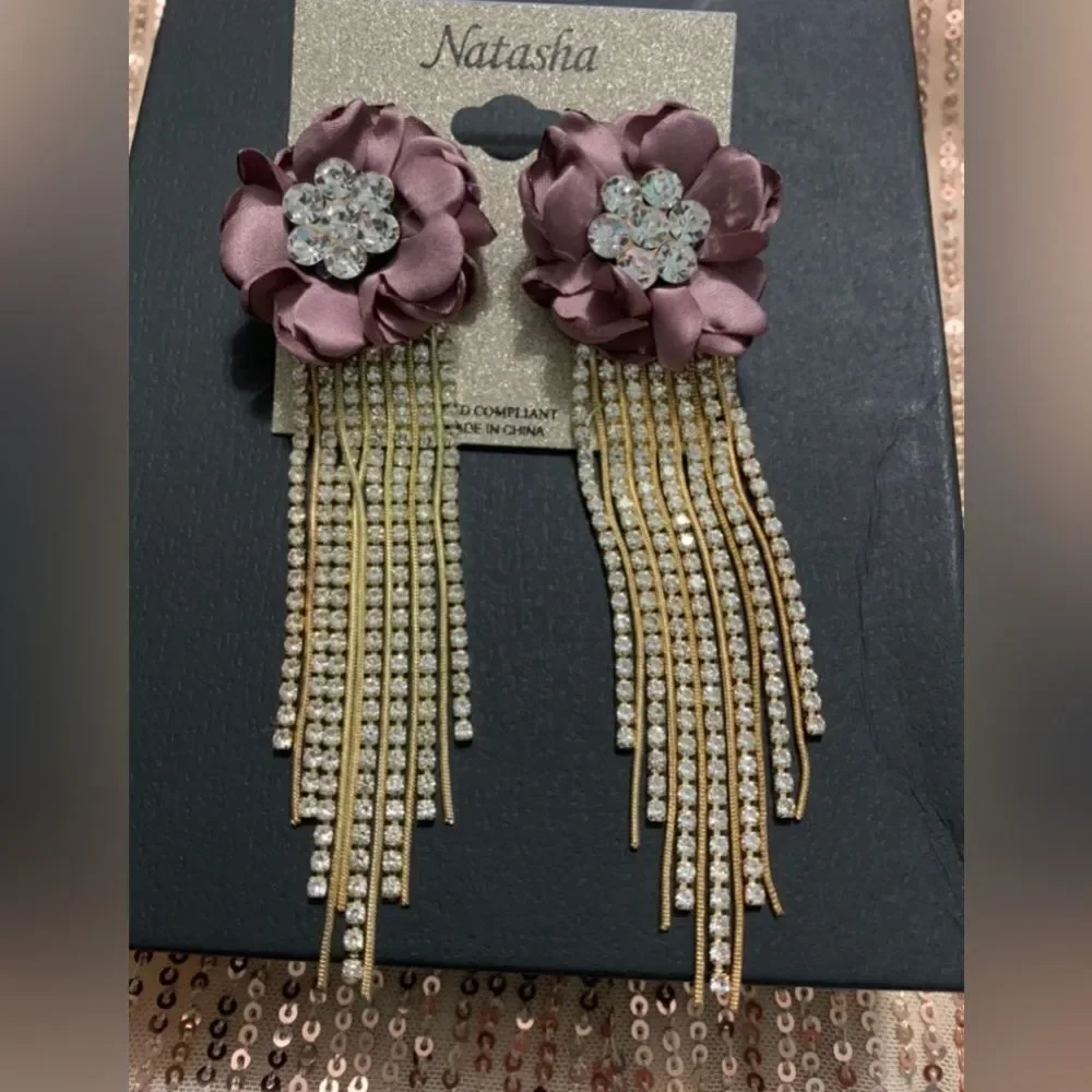 New Natasha Couture Chandelier Earrings : Mauve